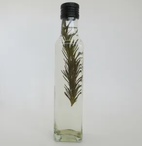 Bavarian Rosemary-Vinegar with 3% fresh Rosemary 250ml (8.5oz)