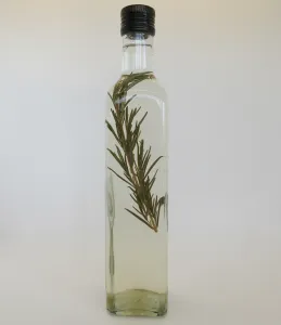 Bavarian Rosemary-Vinegar with 3% fresh Rosemary 500ml (16.9oz)