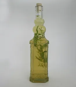 Champagner-Estragon-Essig mit 3% frischem Estragon 725ml