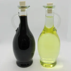 Essig und Öl Set mit Aceto Balsamico und Erdnußöl 2 x 500ml
