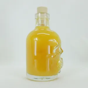 Halloween Eiter-Likör in Totenkopf mit Mango-Likör 15,4% vol 200ml