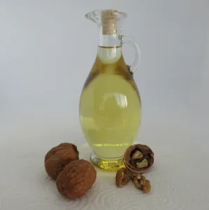 Walnut Oil rosted 250ml (8.5oz)