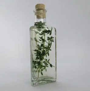 Bavarian Lemon-Thyme-Vinegar with 3% Fresh Lemon-Thyme 100ml (3.4oz)