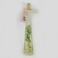 Aromatic champagne tarragon vine...